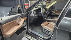 2022 BMW X7 xDrive 40i Design Pure Excellence 7-Seater — фото 10