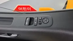 2023 Hyundai Staria L3.5  Kinder Safety Car — фото 12