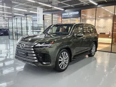 2025 Lexus LX 700h VIP — фото 13