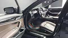 2021 BMW 5-Series 523d xDrive M Sport, чёрный — фото 10