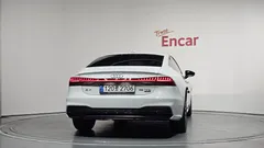 2023 Audi A7 55 TFSI Quattro Premium, белый — фото 4