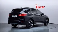 2022 BMW X1 xDrive 20i xLine — фото 2