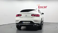 2023 Mercedes-Benz GLC-Class GCL300 4MATIC Coupe — фото 4