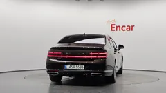 2021 Genesis G90 3.8 AWD, коричневый — фото 4