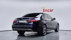 2022 Mercedes-Benz E-Class E300e 4MATIC Exclusive — фото 2