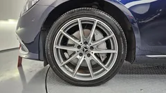 2022 Mercedes-Benz E-Class E300e 4MATIC Exclusive — фото 5