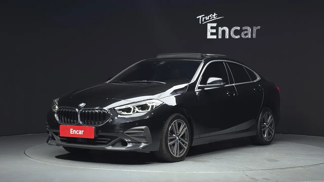 2021 BMW 2-Series 220i Advantage