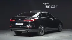 2021 BMW 2-Series 220i Advantage, чёрный — фото 2