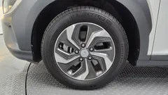 2023 Hyundai Kona Modern, белый — фото 5