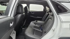 2023 Hyundai Kona Modern, белый — фото 12