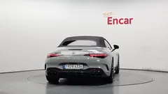 2023 Mercedes-Benz SL-Class AMG SL63 4MATIC+ Performance, серо-серебристый — фото 4