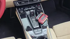 2021 Porsche 911 Targa 4S Heritage Design Edition, коричневый — фото 9
