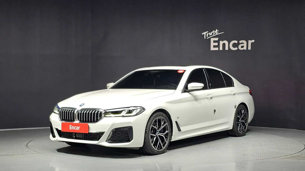 2023 BMW 5-Series 530i M Sport Package