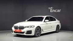 2023 BMW 5-Series 530i M Sport Package, белый — фото 1
