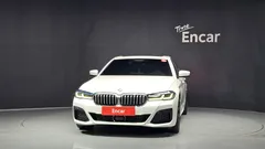 2023 BMW 5-Series 530i M Sport Package, белый — фото 3