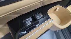 2023 Kia Sorento HEV 1.6 4WD — фото 18