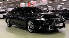 2022 Lexus ES Executive — фото 3