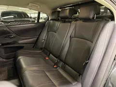 2022 Lexus ES Executive — фото 10