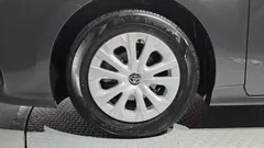2022 Toyota Prius 1.8, серый — фото 5