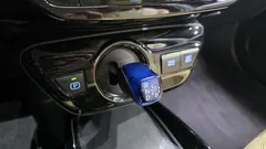 2022 Toyota Prius 1.8, серый — фото 9