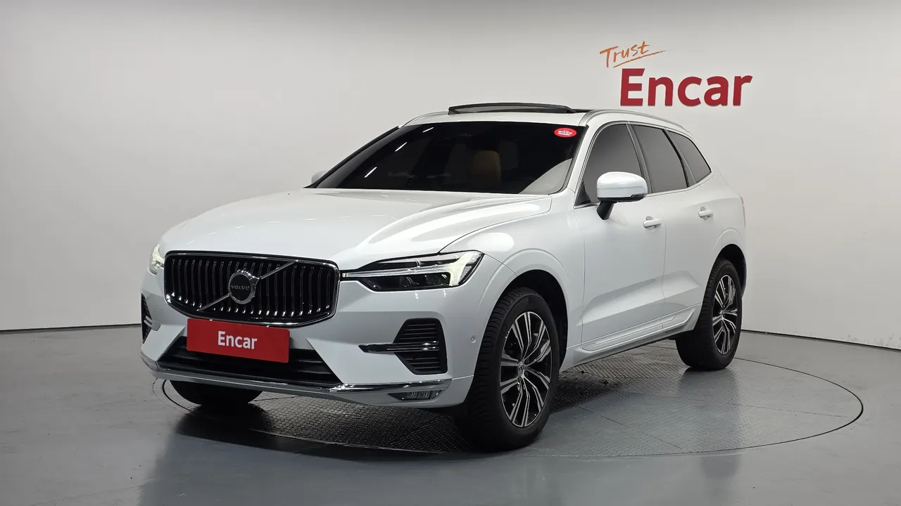 2022 Volvo XC60 B5 Inscription
