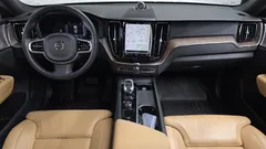 2022 Volvo XC60 B5 Inscription — фото 7