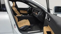 2022 Volvo XC60 B5 Inscription — фото 11