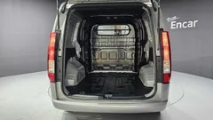 2022 Hyundai Staria Cargo 5-Seater — фото 20