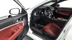 2024 Genesis G70 Gasoline 2.5T 2WD, белый — фото 10