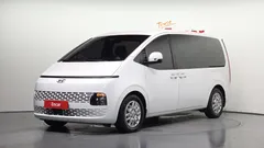 2022 Hyundai Staria 4WD Tourer 11-Seater — фото 1