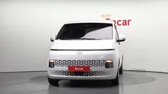 2022 Hyundai Staria 4WD Tourer 11-Seater — фото 3