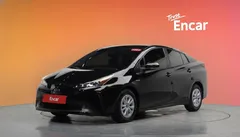 2021 Toyota Prius 1.8, чёрный — фото 1