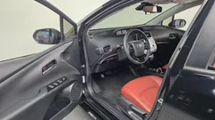 2021 Toyota Prius 1.8, чёрный — фото 10