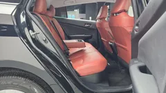 2021 Toyota Prius 1.8, чёрный — фото 16