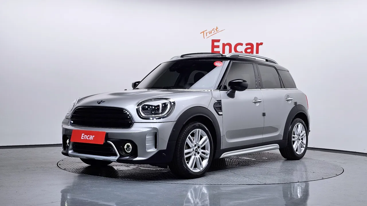 2023 Mini Countryman Classic Plus Launch Pack
