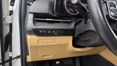 2023 Kia Carnival Diesel 9-Seater Prestige — фото 16