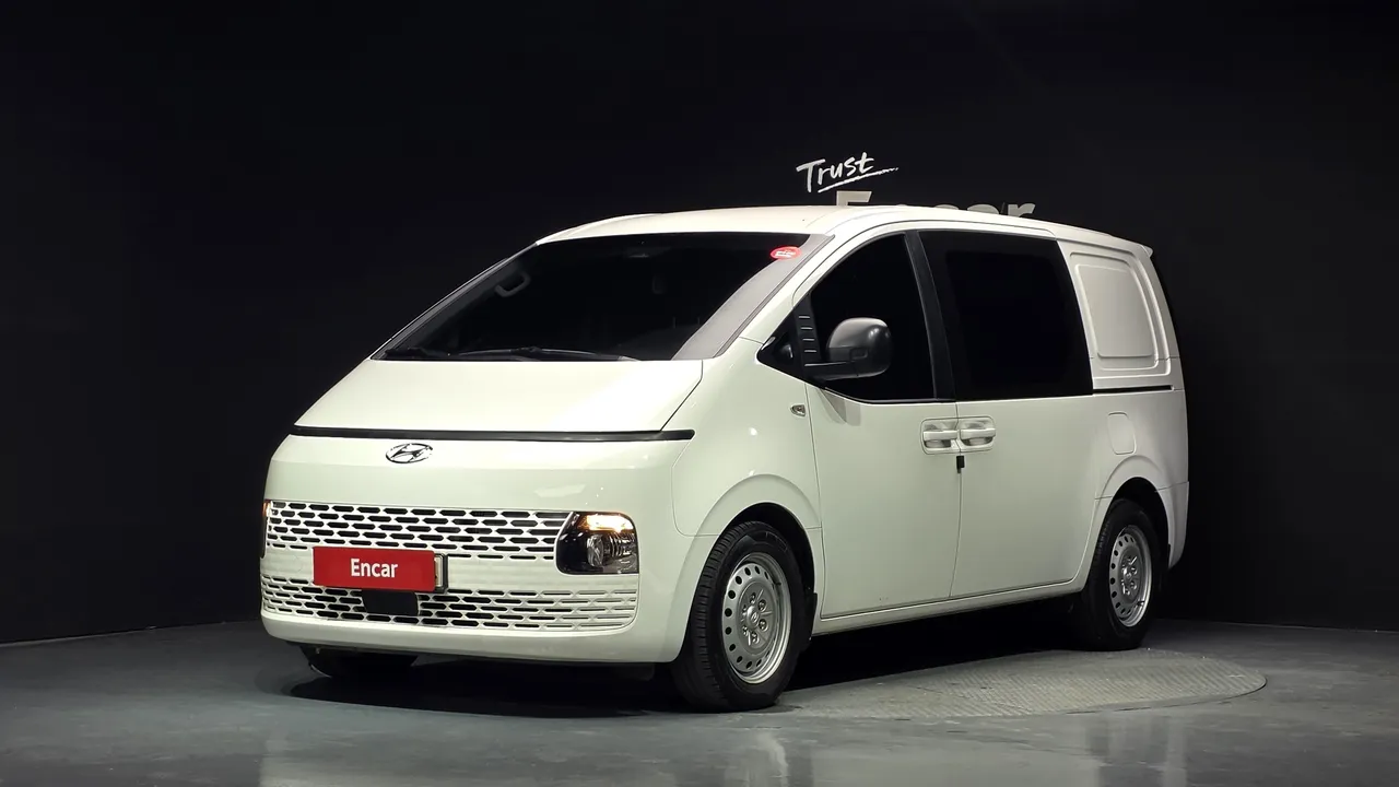 2022 Hyundai Staria Cargo 5-Seater