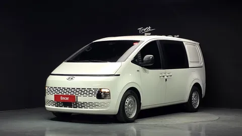 2022 Hyundai Staria Cargo 5-Seater