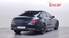 2023 Genesis G70 Gasoline 2.0T 4WD — фото 2