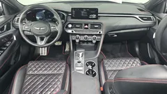 2023 Genesis G70 Gasoline 2.0T 4WD — фото 7