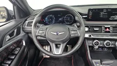 2023 Genesis G70 Gasoline 2.0T 4WD — фото 12
