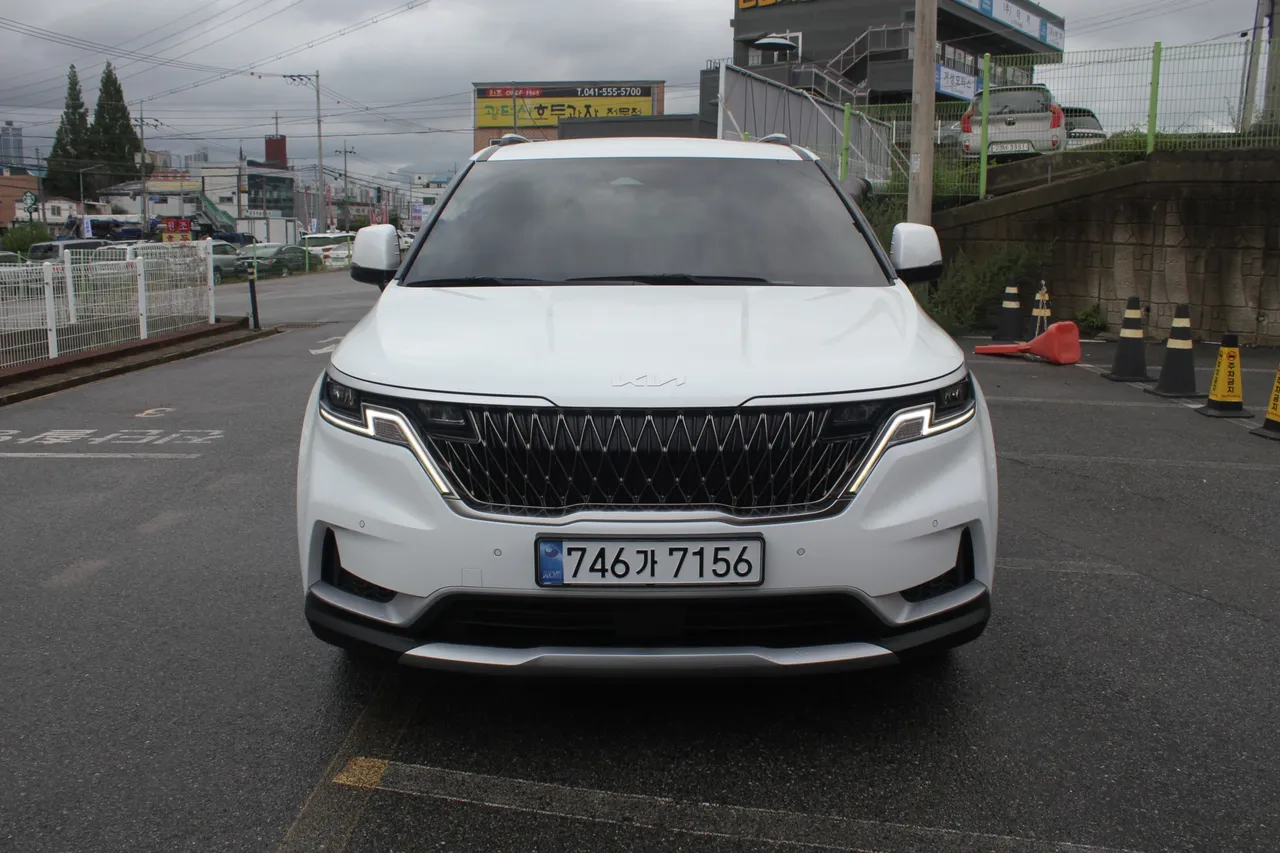 2023 Kia Carnival Gasoline 11-Seater Prestige