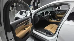 2023 Volvo V90 B5 Ultimate AWD, белый — фото 10