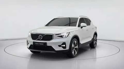 2023 Volvo XC40 B4 Ultimate Bright