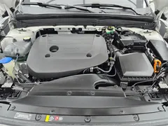 2023 Volvo XC40 B4 Ultimate Bright, белый — фото 6