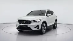 2023 Volvo XC40 B4 Ultimate Bright, белый — фото 13