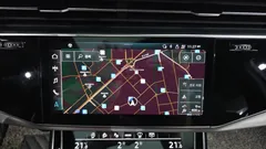2022 Audi Q7 55 TFSI Quattro Premium, белый — фото 14
