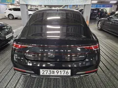2022 Genesis G90 3.8 AWD, чёрный — фото 4