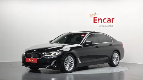 2023 BMW 5-Series 520i Luxury