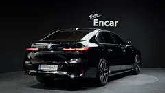 2023 BMW 7-Series 740i sDrive M Sport, чёрный — фото 2